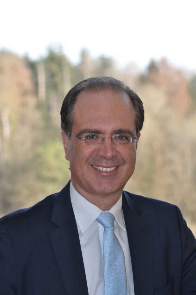 Prof. Dr. Hakan Lucius